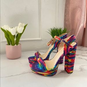 Multicolored heels